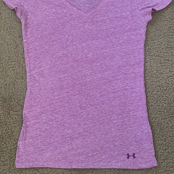 Women’s Under Armour tee - Picture 2 of 3
